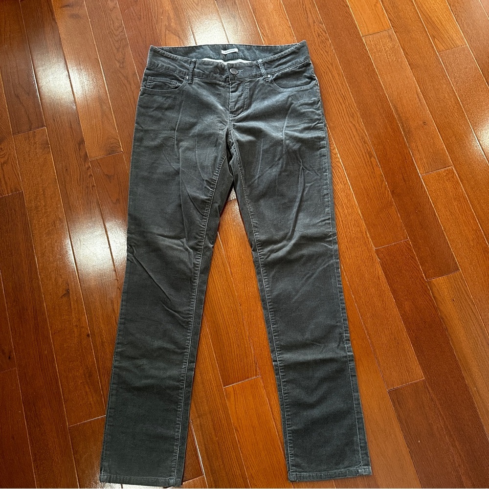 Banana Republic Women's Straight Leg Jeans in Gray corduroy 8S